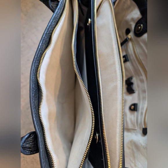 Mark & Graham Caroline Black Leather Handbag - Picture 7 of 13